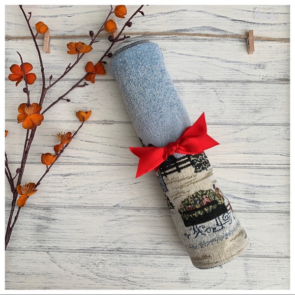 Holiday Place Mats/Table Runner/Throw Pillow Cover - Picture 9 of 11